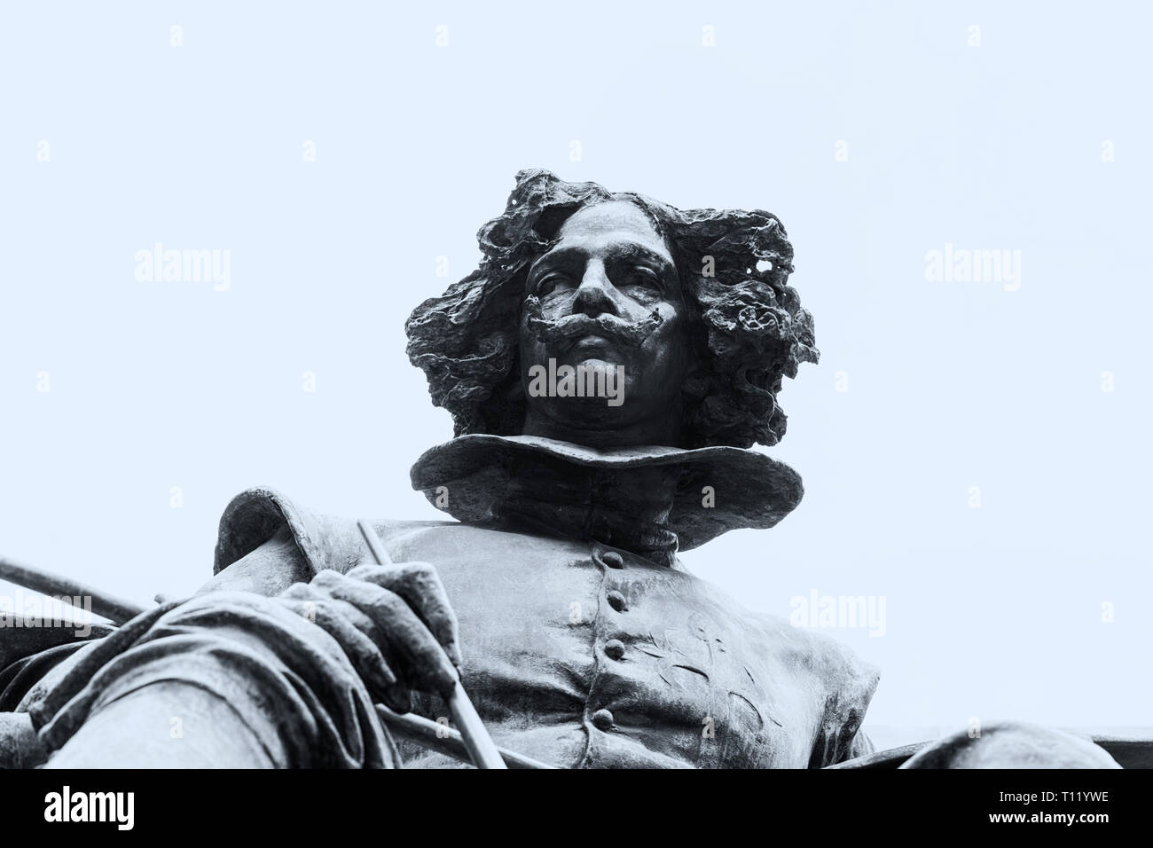 Madrid, Spanien - September 12th, 2018: Bronzestatue von Diego Velazquez Maler, von aniceto Marinas, Madrid, Spanien Stockfoto