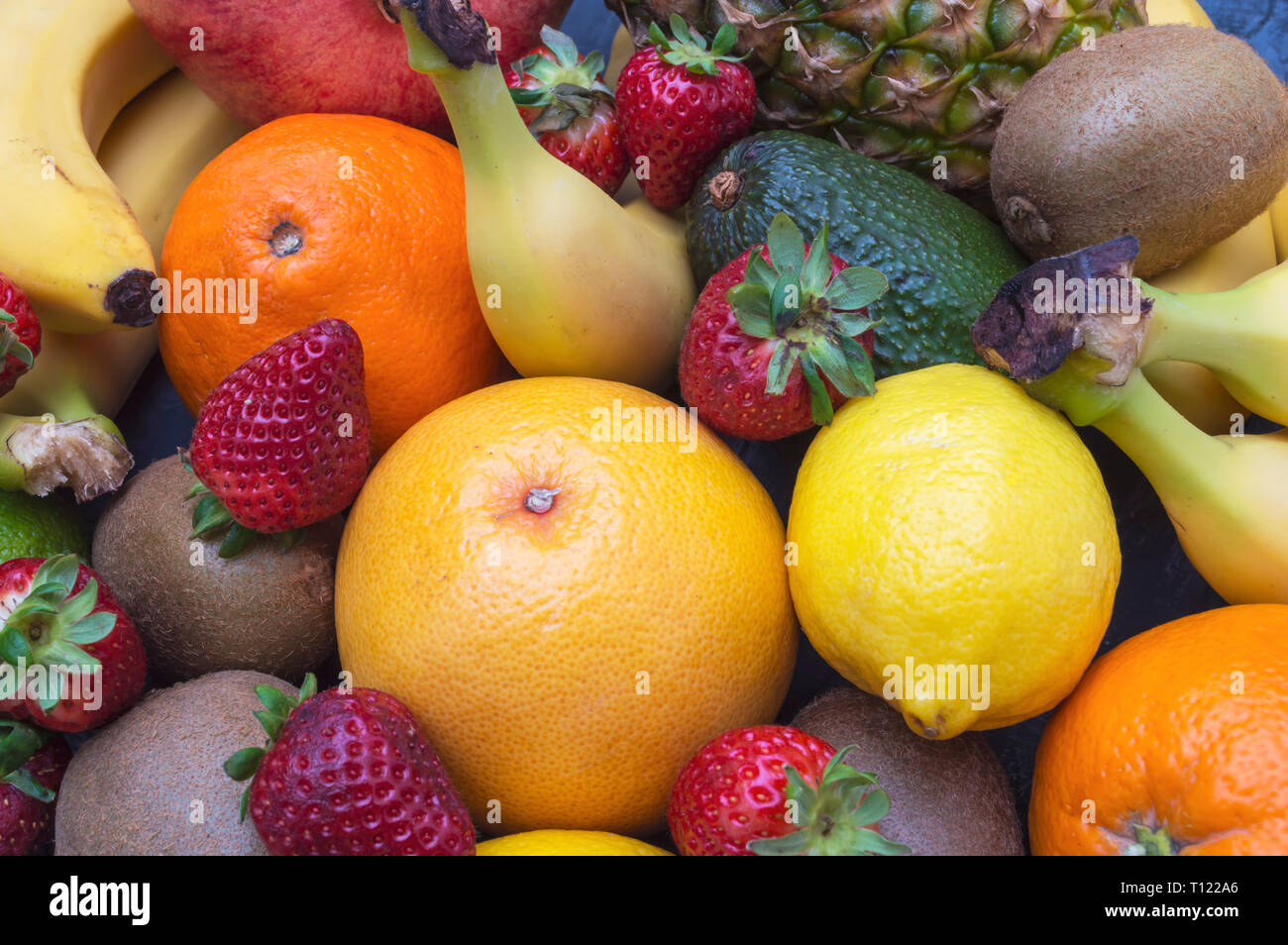 Verschiedenen bunten tropischen Früchten für gesunde Stockfoto