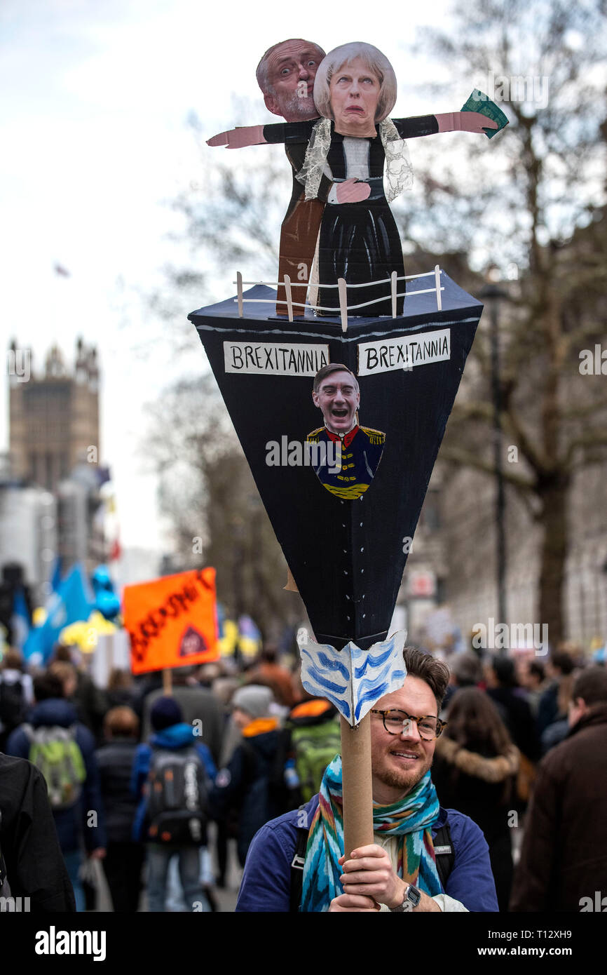 Pro-EU-Demonstranten auf dem Setzten Sie Zum Menschen März durch die Kampagne für die Abstimmung eines Menschen fordern eine öffentliche Abstimmung über die endgültige Brexit viel organisiert. Stockfoto