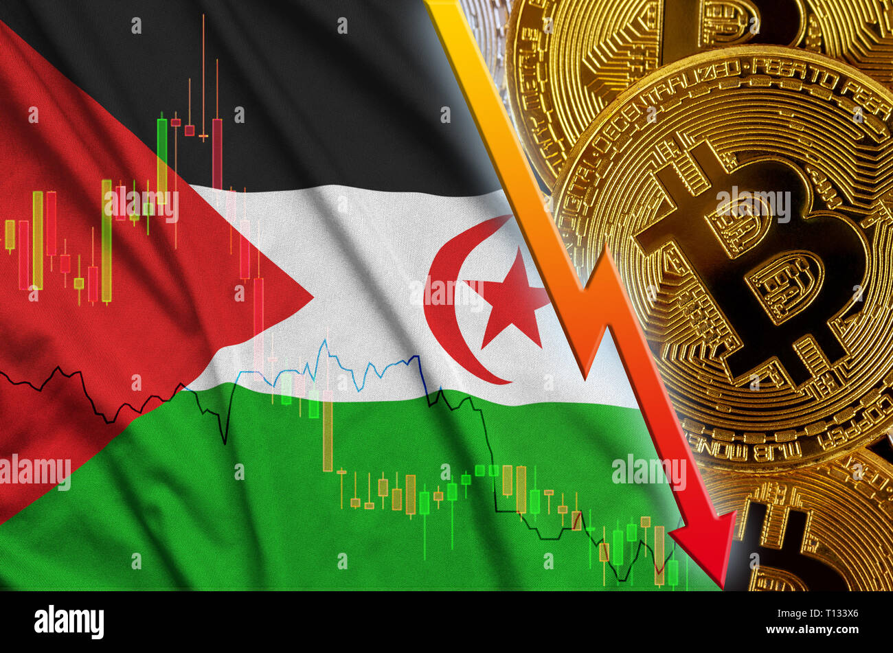 Westsahara Flagge und cryptocurrency rückläufige Trend mit vielen goldenen Bitcoins. Konzept der Reduzierung Bitcoin im Preis oder schlechte Umwandlung in cryptocurre Stockfoto