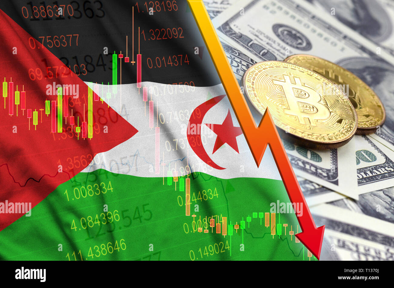 Westsahara Flagge und cryptocurrency rückläufige Trend mit zwei Bitcoins auf dollarscheine. Konzept der Abschreibung Bitcoin im Preis gegenüber dem Dollar Stockfoto