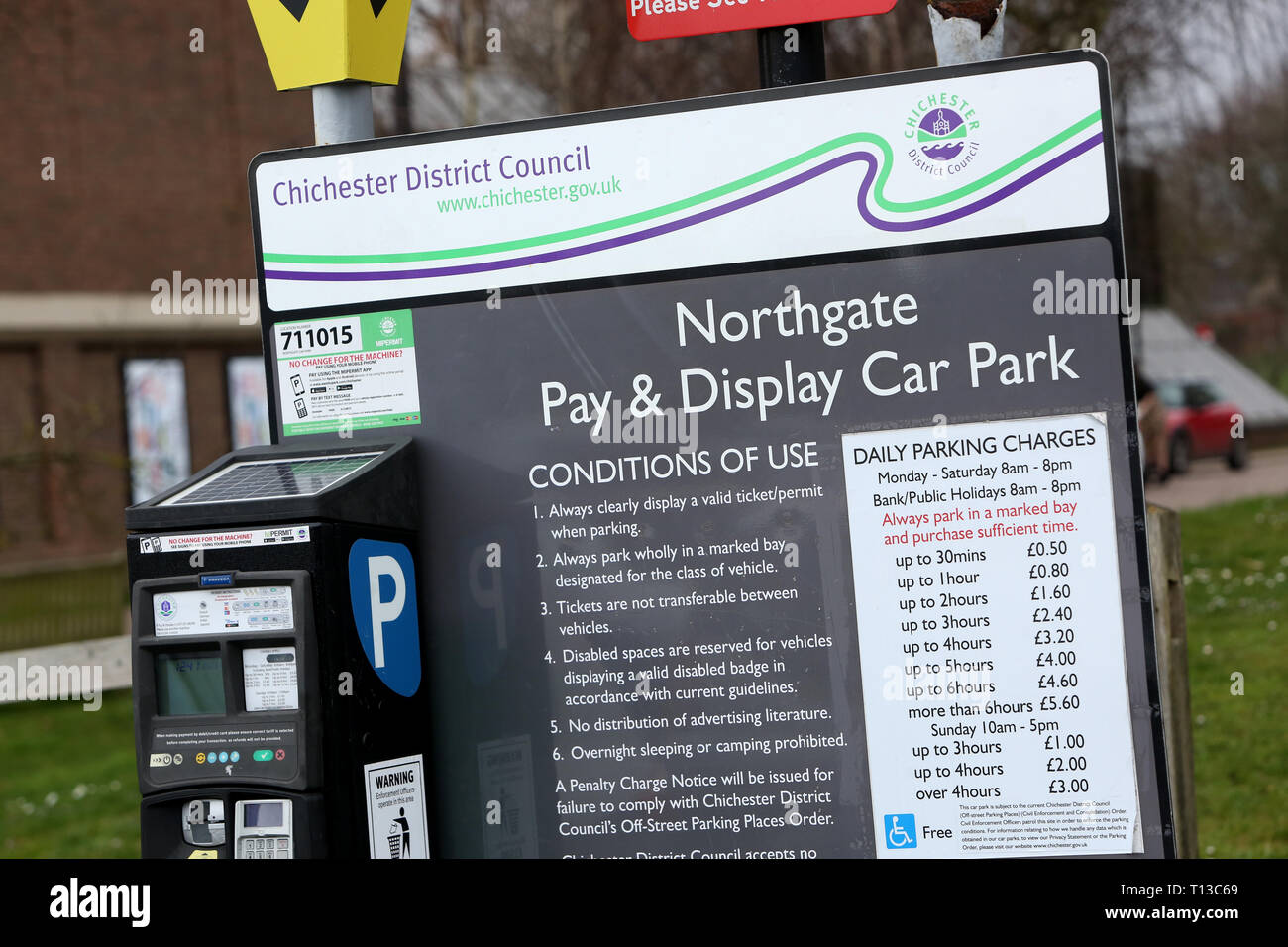 Allgemeine Ansicht von Northgate kostenpflichtige Parkplatz, Chichester, West Sussex, UK. Stockfoto