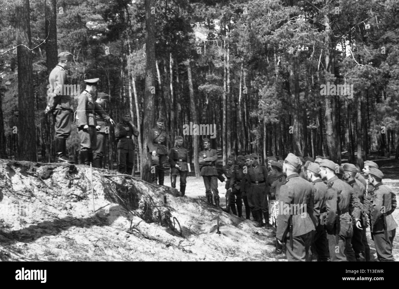 Wehrmacht Heer Gefechtsausbildung Artillerieregiment 39 - deutsche Armee Kampftraining Artillerie Regiment 39 Stockfoto