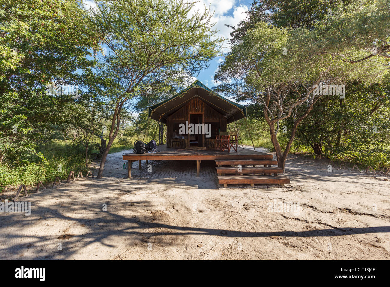 Reisende Unterkünfte einheimischen Stil Kabine auf Safari im Okavango Stockfoto