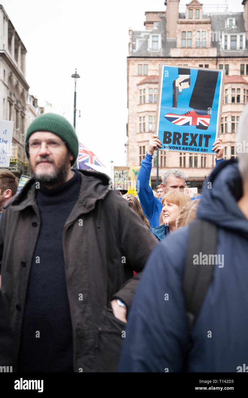 London, UK, 23. März 2019, Brexit März: Tausende melden Sie Volksentscheid protestieren. Costanza Umilta/Alamy leben Nachrichten Stockfoto