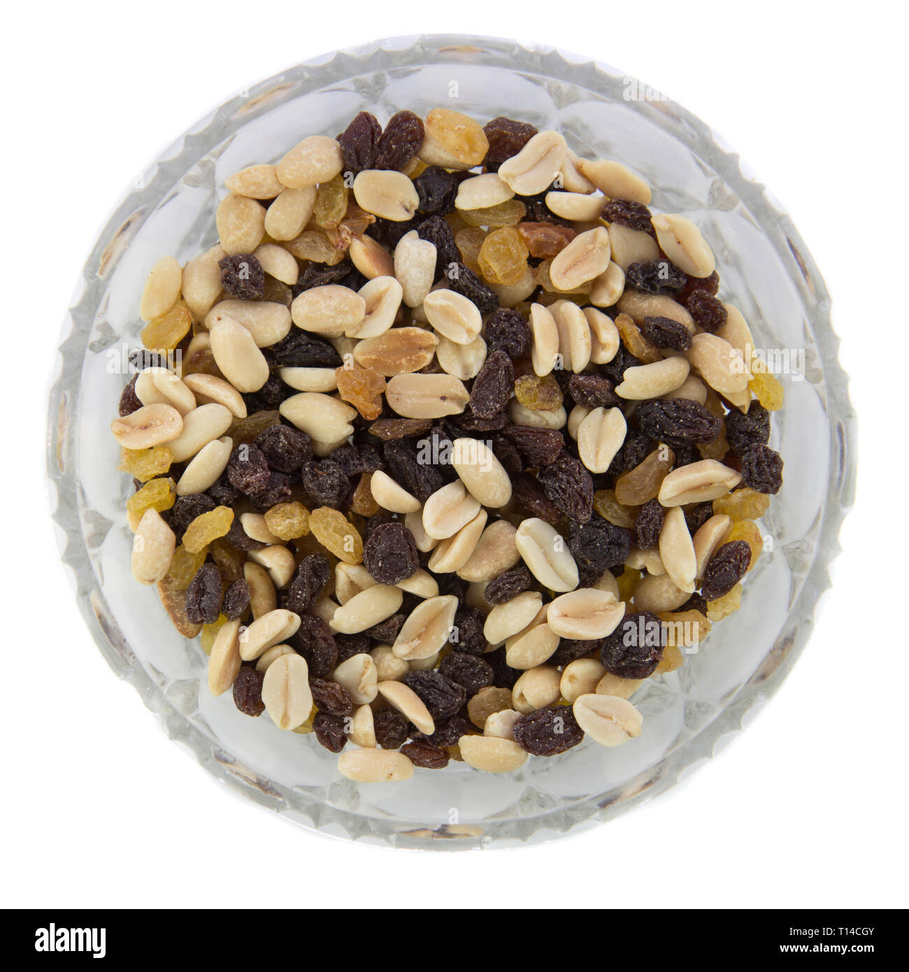 Nüsse und Rosinen in der Schüssel Stockfoto