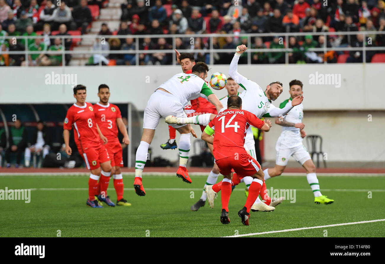 Republik Irland Shane Duffy (Mitte) in Aktion während der UEFA EURO 2020 Qualifikation, Gruppe D Match im Victoria Stadion, Gibraltar. Stockfoto
