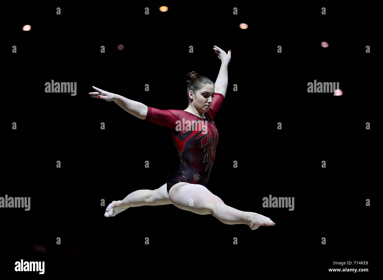 Russlands Aliya Mustafina in Aktion während der Gymnastik Wm in den Resorts World Arena, Birmingham. Stockfoto