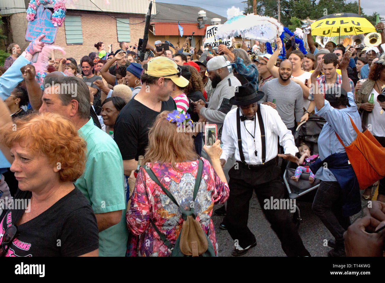 Parade feiern das Leben von Fats Domino, die sich in der 9. Station von New Orleans, LA. Stockfoto