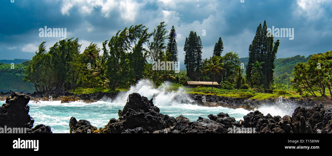 Super Strand Szenen auf dem Weg nach Hana, North Shore, Maui, Hawaii Stockfoto