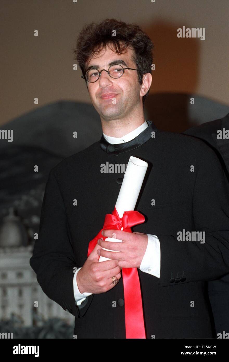 CANNES, FR. Mai 18, 1997: Atom Egoyan bei den Filmfestspielen von Cannes 1997. Stockfoto