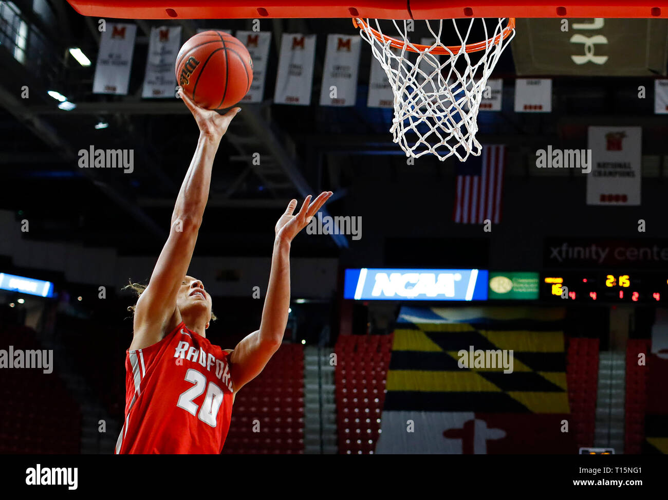 College Park, MD, USA. 23 Mär, 2019. Radford Highlanders Vorwärts (20) Lydia Flüsse stellt eine layup während der ersten Runde des NCAA Meisterschaft das Spiel der Frauen zwischen der Universität von Maryland Dosenschildkröten und die Radford Highlanders an der Xfinity Zentrum in College Park, Md. Justin Cooper/CSM/Alamy leben Nachrichten Stockfoto