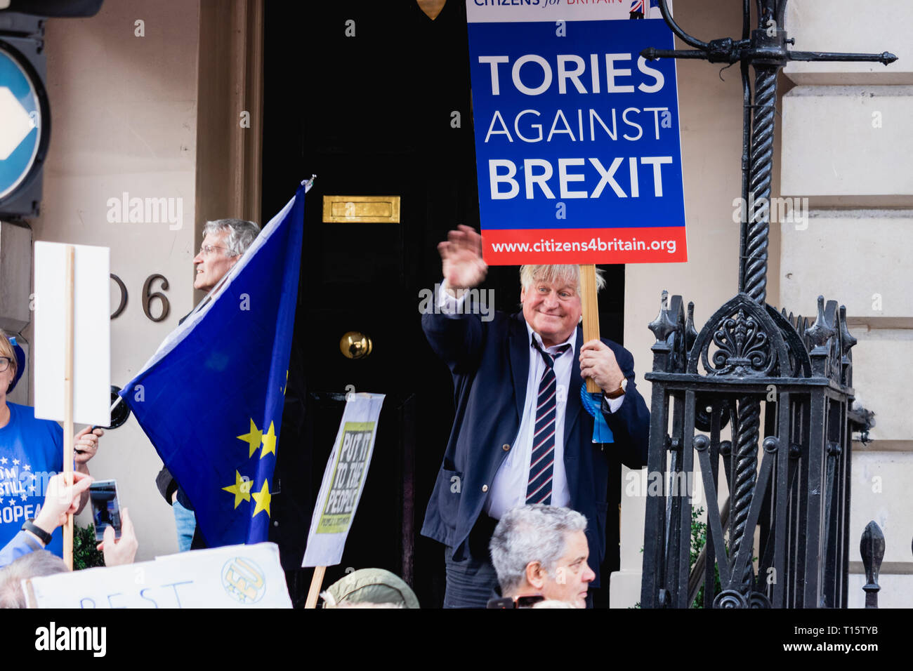 London, Großbritannien. 23. Mär 2019. Die Abstimmung März. Demonstranten, die gegen die aktuelle Brexit Situation in Großbritannien März um Straßen Londons anspruchsvolle ein zweites Referendum. Credit: Joao Duraes/Alamy leben Nachrichten Stockfoto