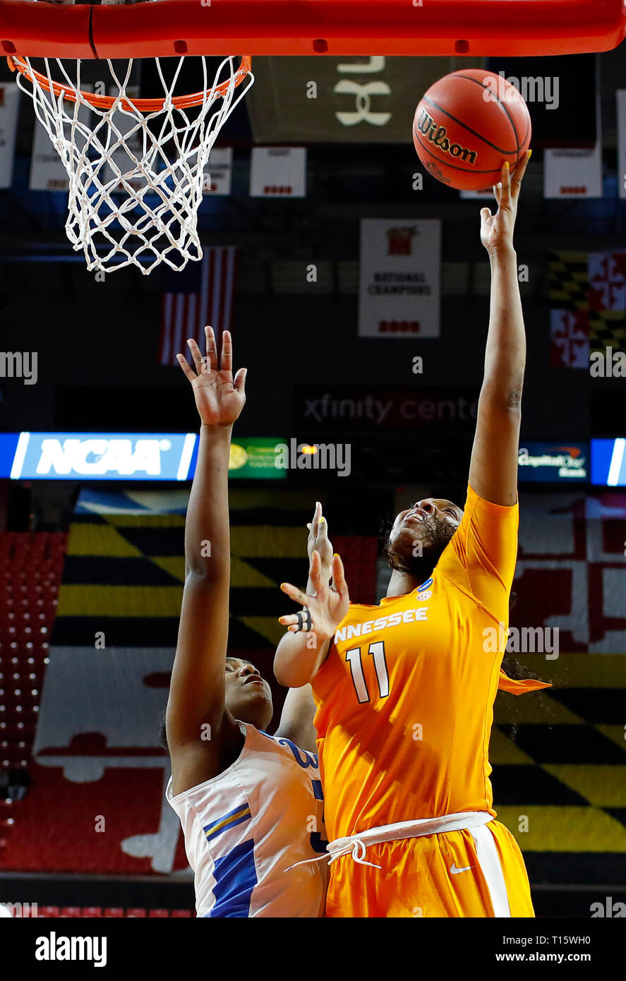 College Park, MD, USA. 23 Mär, 2019. Tennessee Dame Vols Zentrum (11) Kasiyahna Kushkituah geht an die Hoop während der ersten Runde des NCAA Meisterschaft das Spiel der Frauen zwischen dem Tennessee Dame Vols und der UCLA Bruins an der Xfinity Zentrum in College Park, Md. Justin Cooper/CSM/Alamy leben Nachrichten Stockfoto