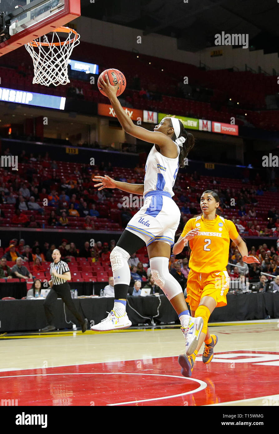 College Park, MD, USA. 23 Mär, 2019. UCLA Bruins Forward (21) Michaela Onyenwere geht an die Hoop während der ersten Runde des NCAA Meisterschaft das Spiel der Frauen zwischen dem Tennessee Dame Vols und der UCLA Bruins an der Xfinity Zentrum in College Park, Md. Justin Cooper/CSM/Alamy leben Nachrichten Stockfoto