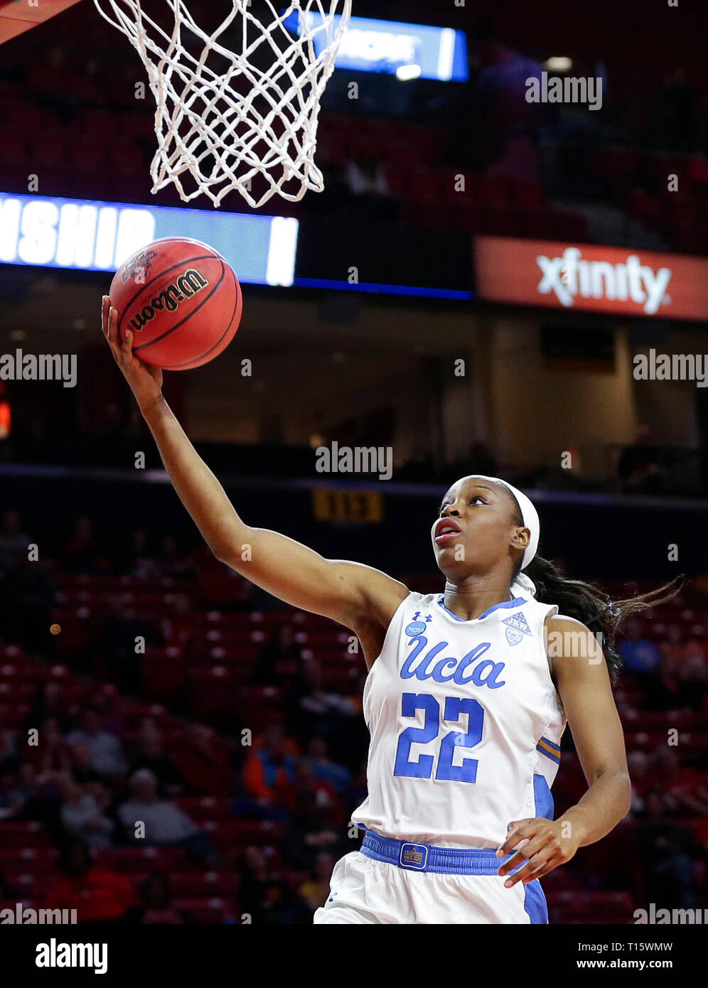 College Park, MD, USA. 23 Mär, 2019. UCLA Bruins Guard (22) Kennedy Burke in der Reifen während der ersten Runde des NCAA Meisterschaft das Spiel der Frauen zwischen dem Tennessee Dame Vols und der UCLA Bruins an der Xfinity Zentrum in College Park, Md geht. Justin Cooper/CSM/Alamy leben Nachrichten Stockfoto