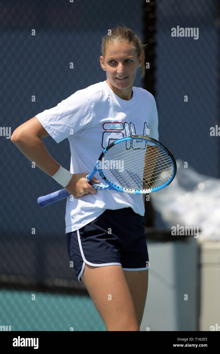 Miami, USA. 23 Mär, 2019. Karolina Pliskova auf der Praxis Gericht 6. Tag des Miami geöffneten dargestellt von itaú im Hard Rock Stadion am Samstag, am 23. März 2019 in Miami Gardens, Florida Personen: Karolina Pliskova Credit: Stürme Media Group/Alamy leben Nachrichten Stockfoto