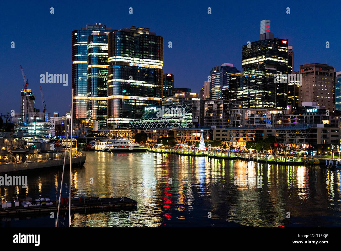 23. Dezember 2018, Sydney NSW Australien: King Street Wharf Landschaftsfotos mit Blick auf International Towers in Darling Harbour Sydney NSW Australien Stockfoto