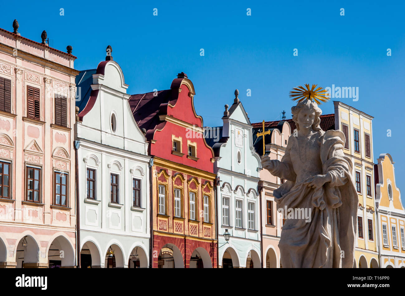 Eine Fassade von Renaissance und Barock Häuser in Telc, Region Vysocina Tschechische Republik (ein UNESCO Weltkulturerbe) Stockfoto