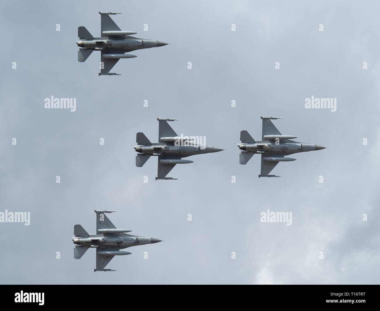 Kleine-Brogel, Belgien - 8 September, 2018: die Belgische f16 in Formation fliegen während einer Flugschau in Kleine-Brogel. Stockfoto