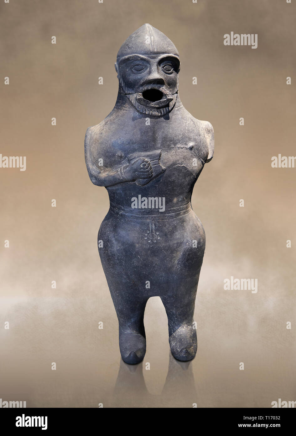 Anthropomorphen Hethiter Kanne in Terra Cotta aus der hethitischen Zeit. Archäologisches Museum Adana, Türkei. Stockfoto