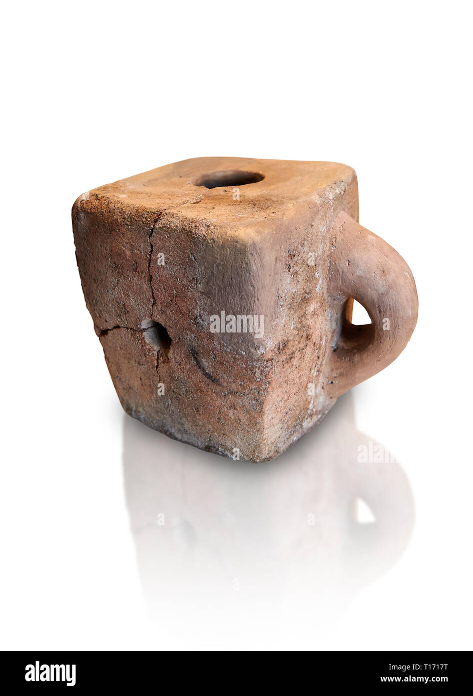 Hethiter terra cotta würfelförmigen Trankopfers Schiff. Hethiterreich, Alaca Hoyuk, 1450 - 1200 v. Chr.. Alaca Hoyuk. Çorum Archäologische Museum, Corum, Türkei. Stockfoto