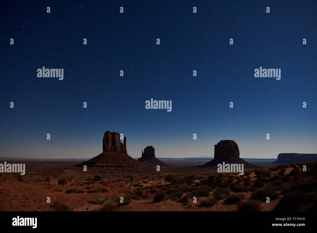Nachthimmel über das Monument Valley, die Handschuhe, Arizona, USA, Nordamerika Stockfoto