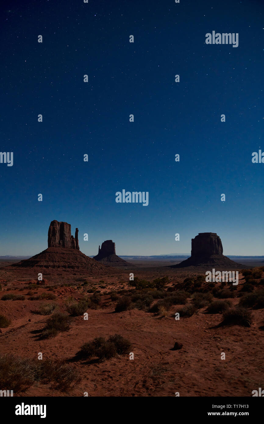 Nachthimmel über das Monument Valley, die Handschuhe, Arizona, USA, Nordamerika Stockfoto