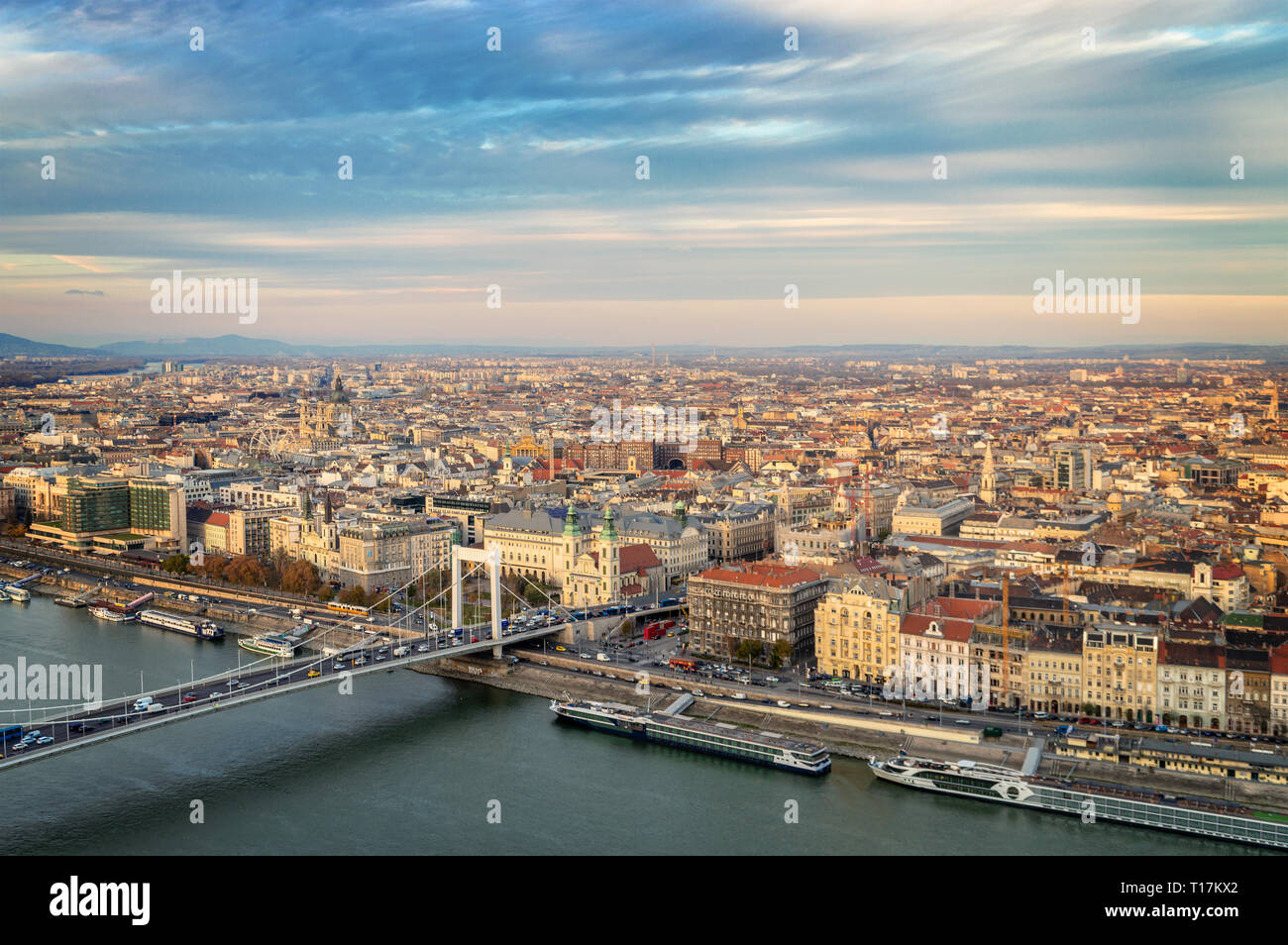 Luftaufnahme von Budapest mit der Donau, Ungarn Stockfoto