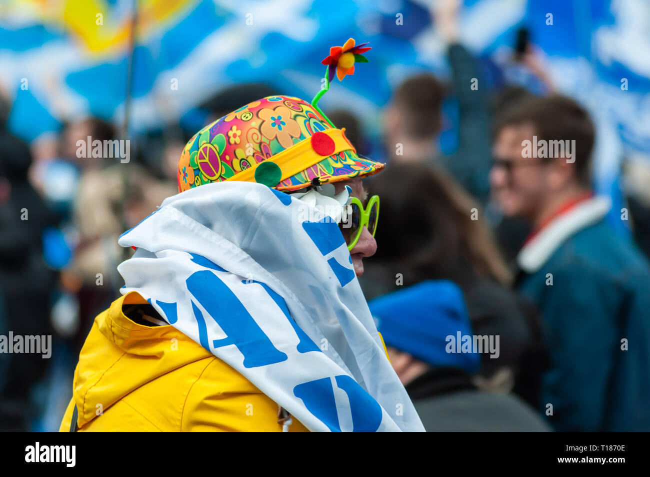 Glasgow, Schottland, Großbritannien. 24. März, 2019. Kampagne zur Unterstützung der schottischen Unabhängigkeit sammeln für eine Kundgebung auf dem George Square. Die Kundgebung war von der Gruppe Hoffnung über Furcht organisiert. Credit: Skully/Alamy leben Nachrichten Stockfoto