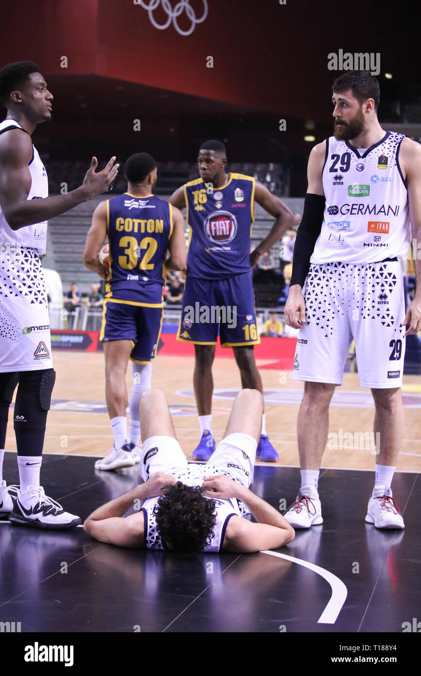 Torino, Italien. 24. März, 2019. Luca Vitali (Leonessa Brescia) 5. Foul während der Lega Basket Serie A 2018/2019 match Auxilium Fiat Torino vs Germanen Leonessa Brescia. Walter Bertagnoli/Alamy leben Nachrichten Stockfoto