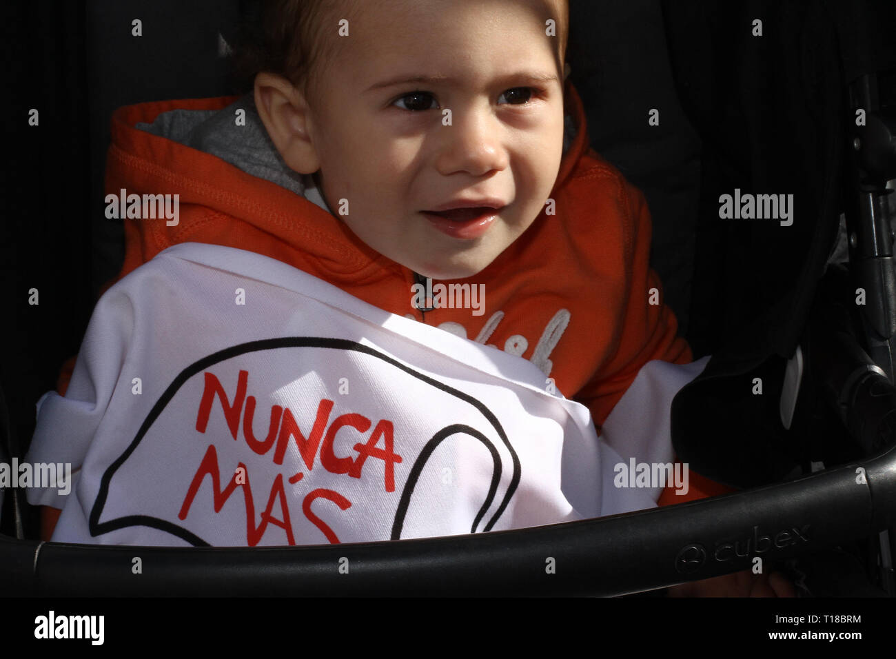 Buenos Aires, Argentinien. 24. März, 2019. Tausende von Menschen auf der Parade zum 43. Jahrestag der Militärputsch, links 30.000 fehlt in Buenos Aires, Argentinien. (Credit: Néstor J. Beremblum/Alamy leben Nachrichten Stockfoto