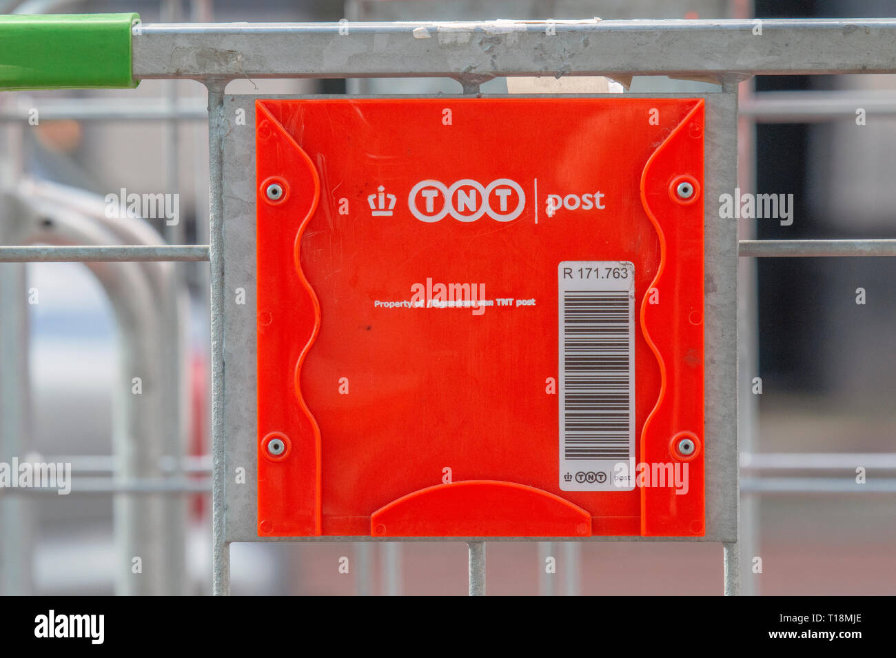 TNT Post Logo in Amsterdam Die Niederlande 2019 Stockfoto