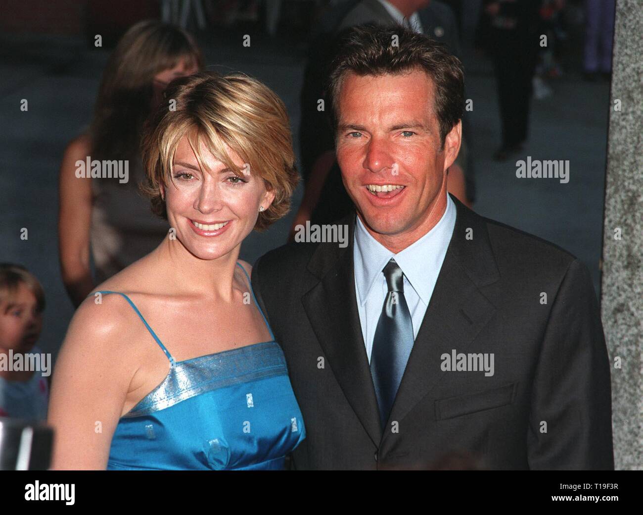 Los Angeles Ca 20 Juli 1998 Schauspielerin Natasha Richardson Schauspieler Dennis Quaid Bei Der Weltpremiere In Los Angeles Der Ihren Neuen Film Der Parent Trap Stockfotografie Alamy