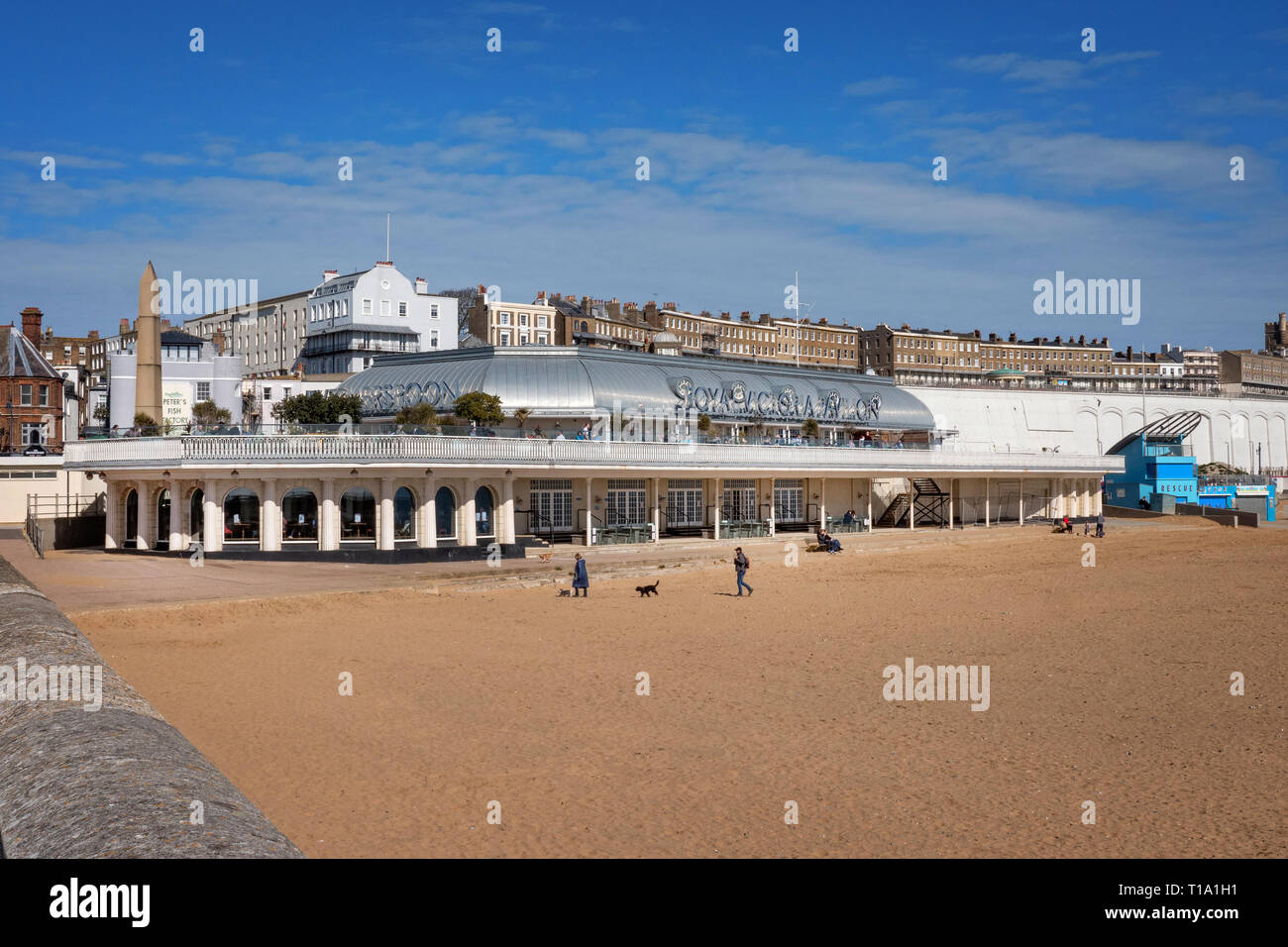 Royal Victoria Pavillon Ramsgate Kent UK. Ein Wetherspoon Pub und ein Restaurant. Stockfoto