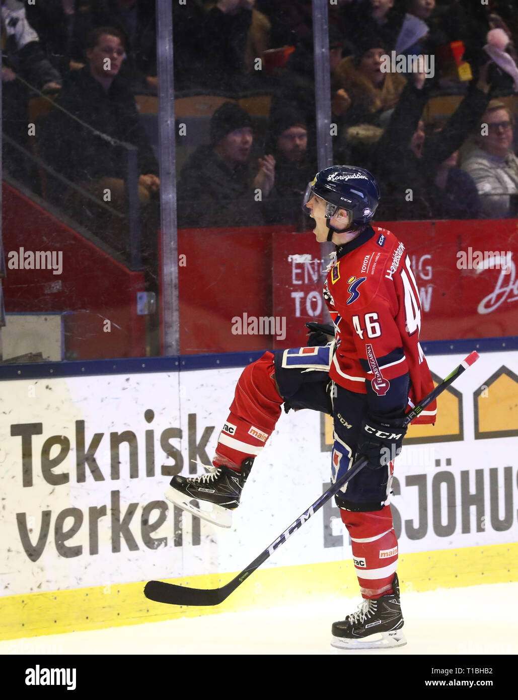 LINKÖPING 20180203 Linköpings nr 46 Mathis Olimb jublar efter mål unter matchen ich SHL mellan Linköpings HC-HV 71 ich Saab Arena. Foto Jeppe Gustafsson Stockfoto