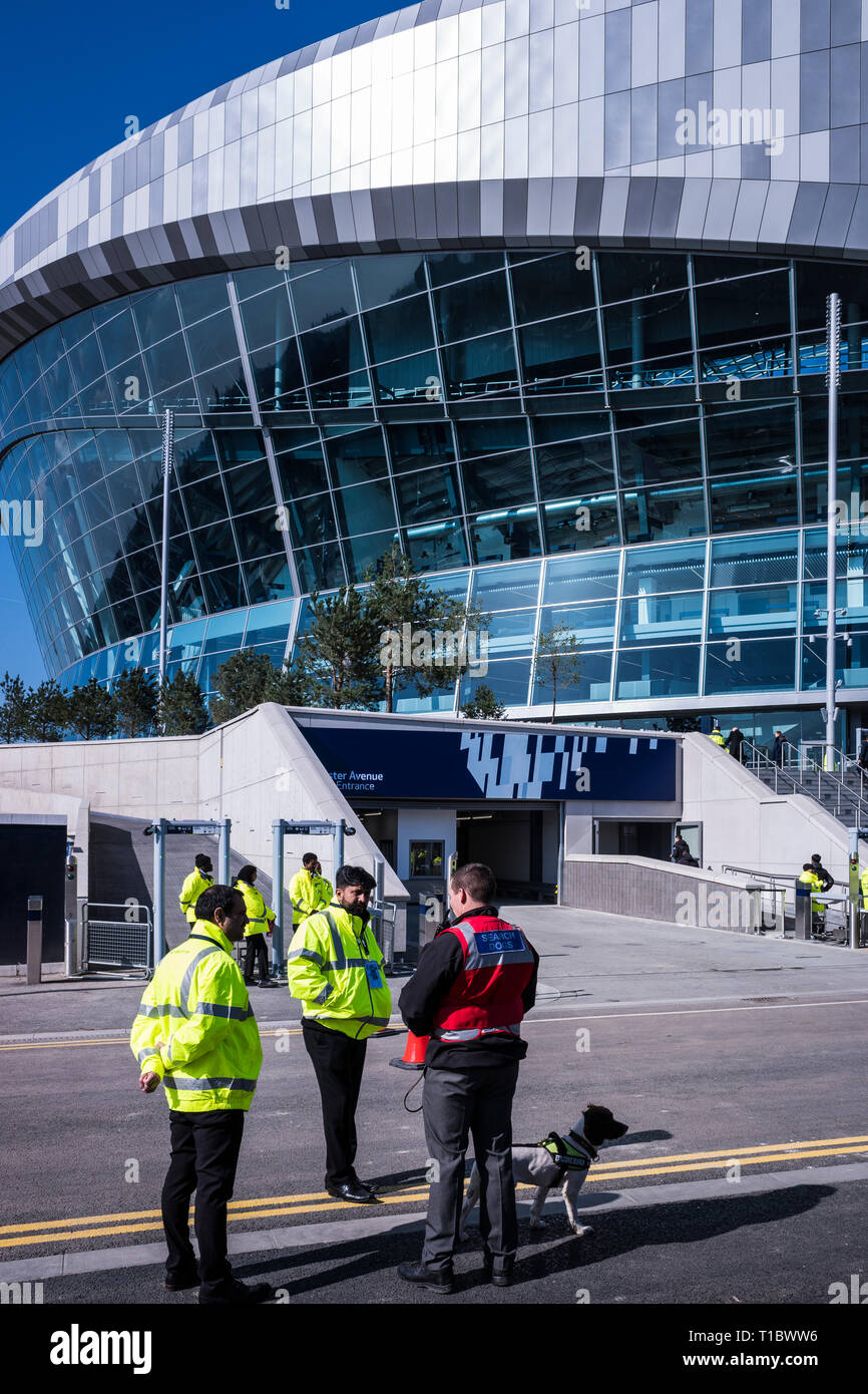 Tottenham Hotspur Stadium, High Road, Tottenham, London, England, Großbritannien Stockfoto