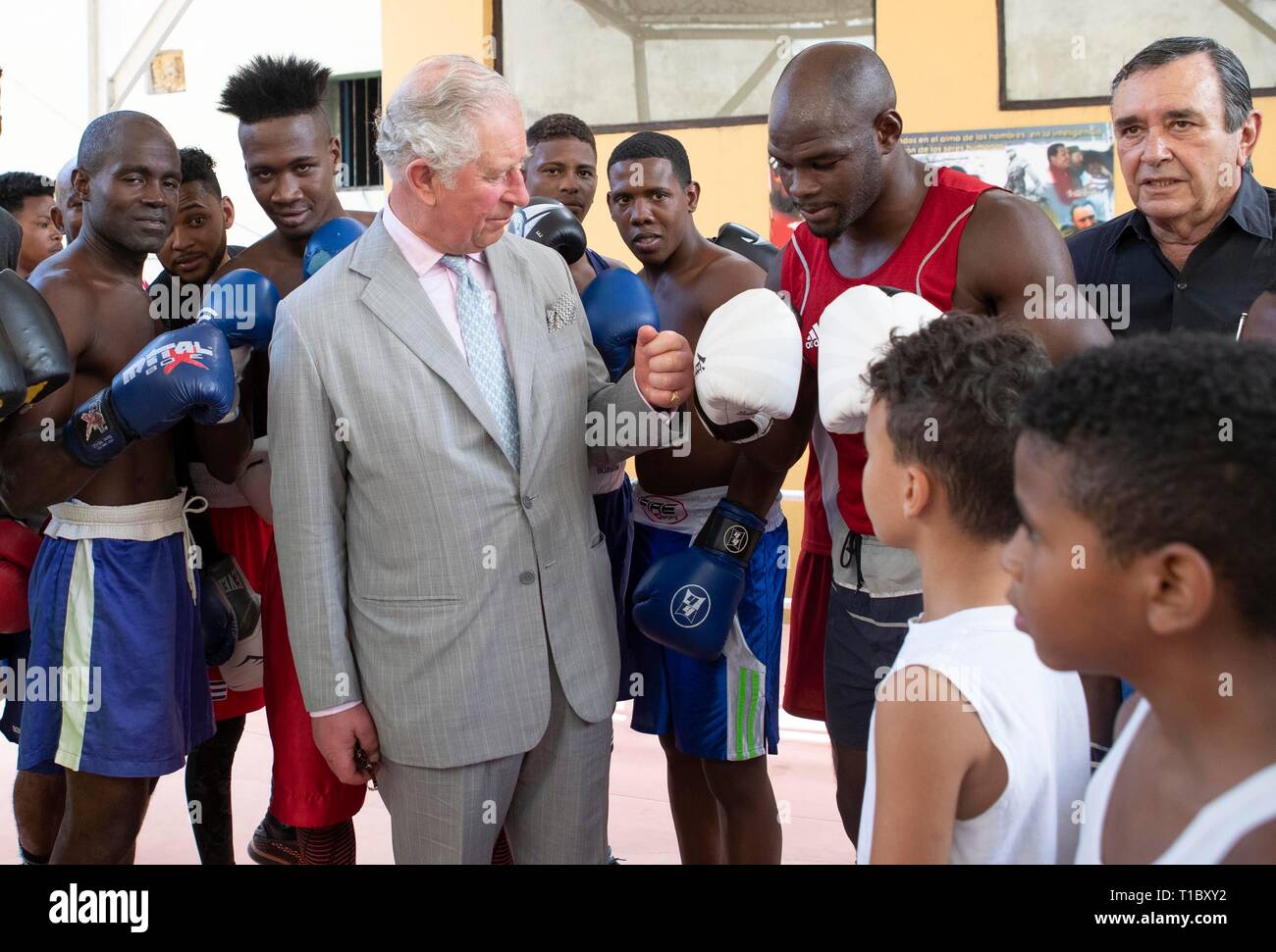 Der Prinz von Wales besucht die Rafael Trejo Boxing Gym in Havanna, Kuba, während eine historische Reise, die feiert die kulturellen Bindungen zwischen dem Vereinigten Königreich und den kommunistischen Staat. Stockfoto
