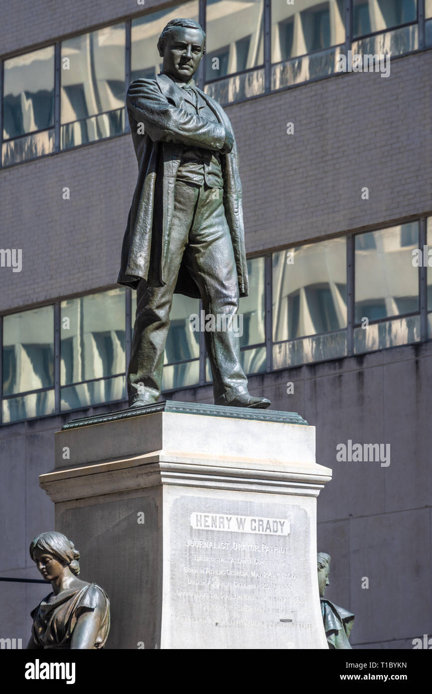 Bronze Statue (1891) Von "New South" Befürworter und Redakteur Henry W. Grady (1850 - 1889) von Bildhauer Alexander Doyle in der Innenstadt von Atlanta, GA. Stockfoto
