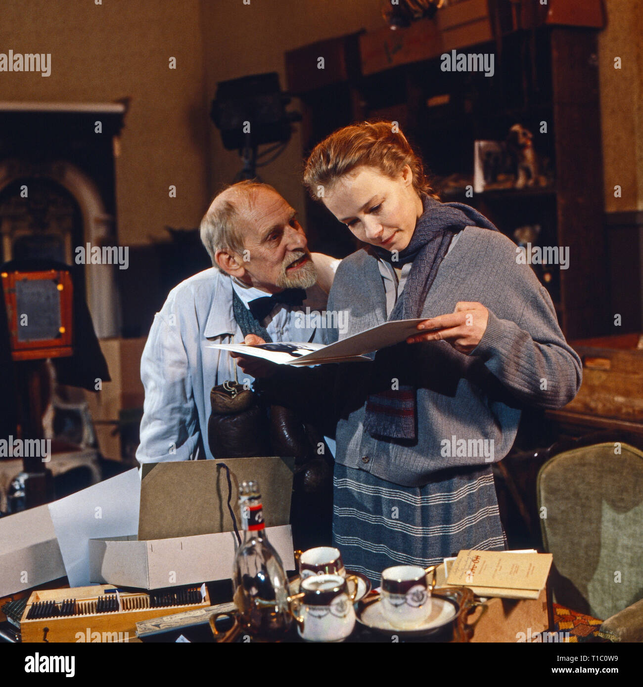 Regina auf den Stufen, Fernsehserie, Deutschland 1992, Regie Bernd