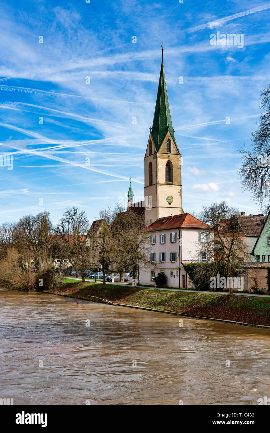 Stiftskirche St. Moriz (Stiftskirche St. Morris) in Rottenburg am Neckar, Stadt, Fluss, Frühling, Rottenburg am Neckar, Tübingen Stockfoto