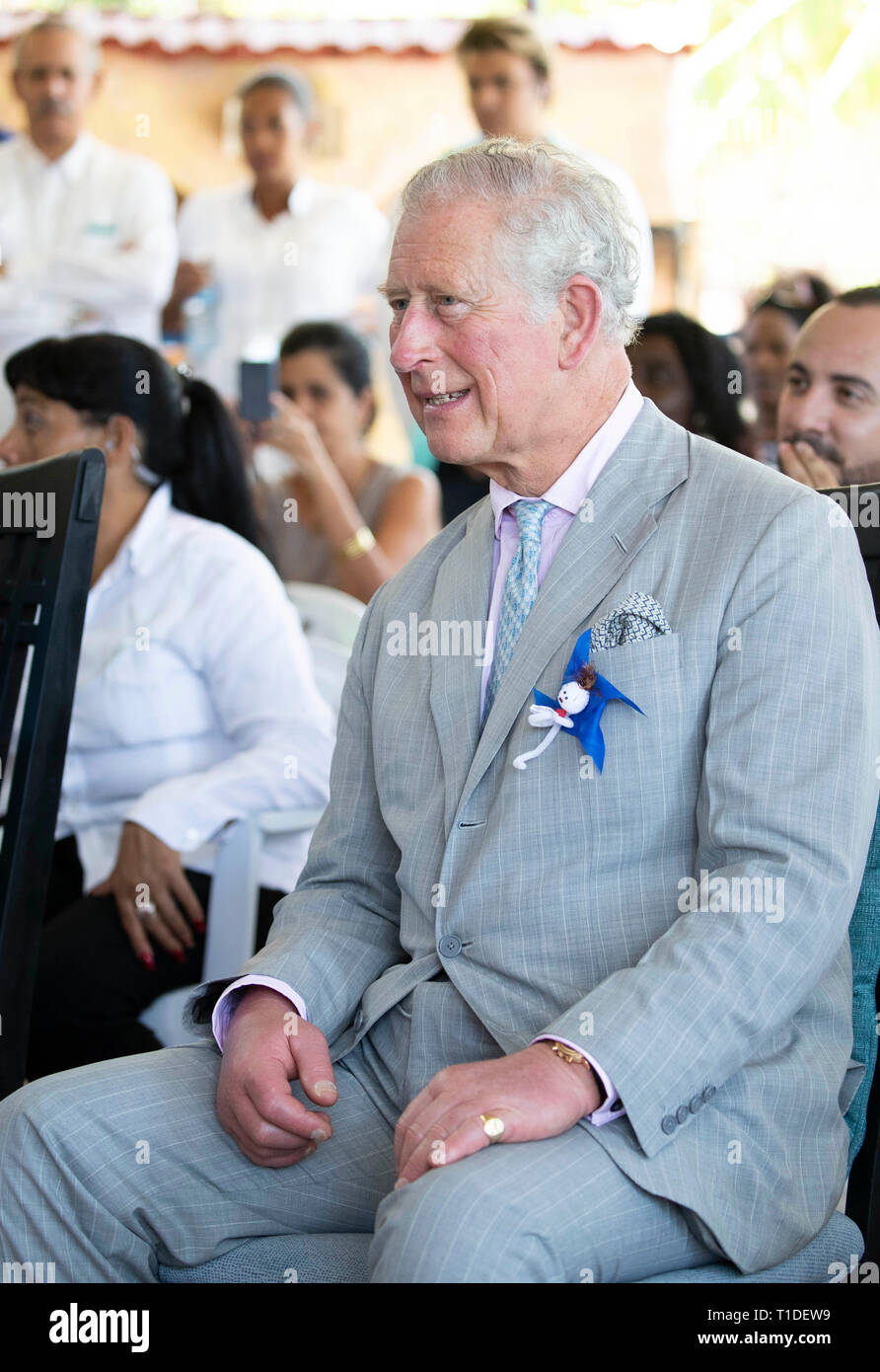 Der Prinz von Wales bei einem Besuch des Muraleando Community Center in Havanna, Kuba in eine historische Reise, die feiert die kulturellen Bindungen zwischen dem Vereinigten Königreich und den kommunistischen Staat. Stockfoto