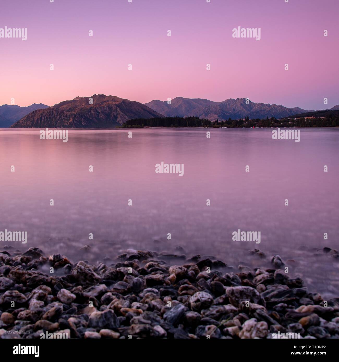 Sonnenuntergang über Lake Wanaka, Neuseeland Stockfoto