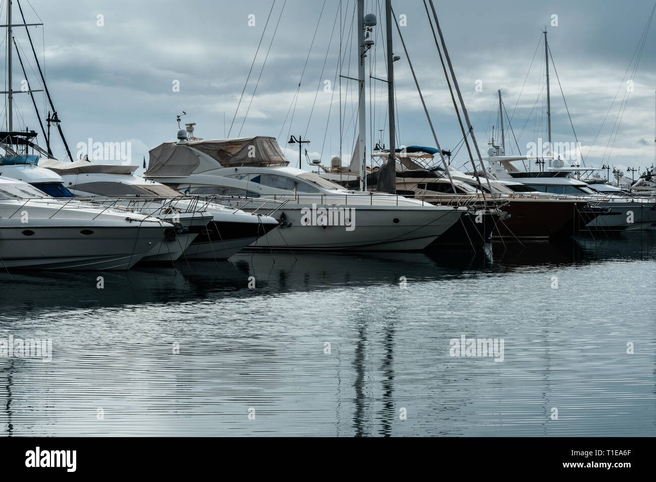 Boote in der Marina Stockfoto