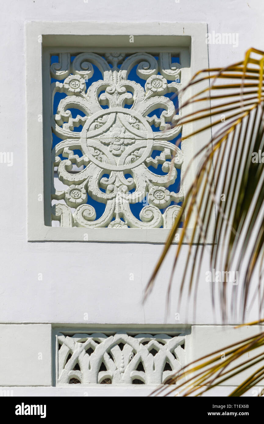 Miami Beach Florida, Ocean Drive, historisches Art déco-Viertel, The Carlyle, Hotel, 1939 Gebäude, außen, vorne, Eingang, Kiehnel, Elliot, Architektur Stockfoto