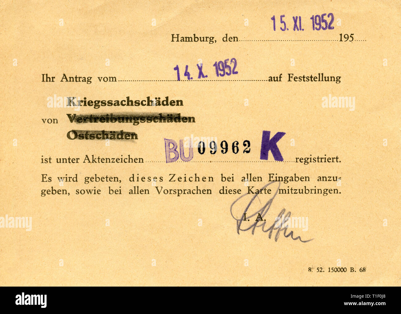 Deutschland, Hamburg, der Zweite Weltkrieg, Postkarte der Verwaltung von Hamburg (Bezirk Hamburg-Nord Administration, Verwaltung für Kompensation), 15. Xi. 1952., Additional-Rights - Clearance-Info - Not-Available Stockfoto