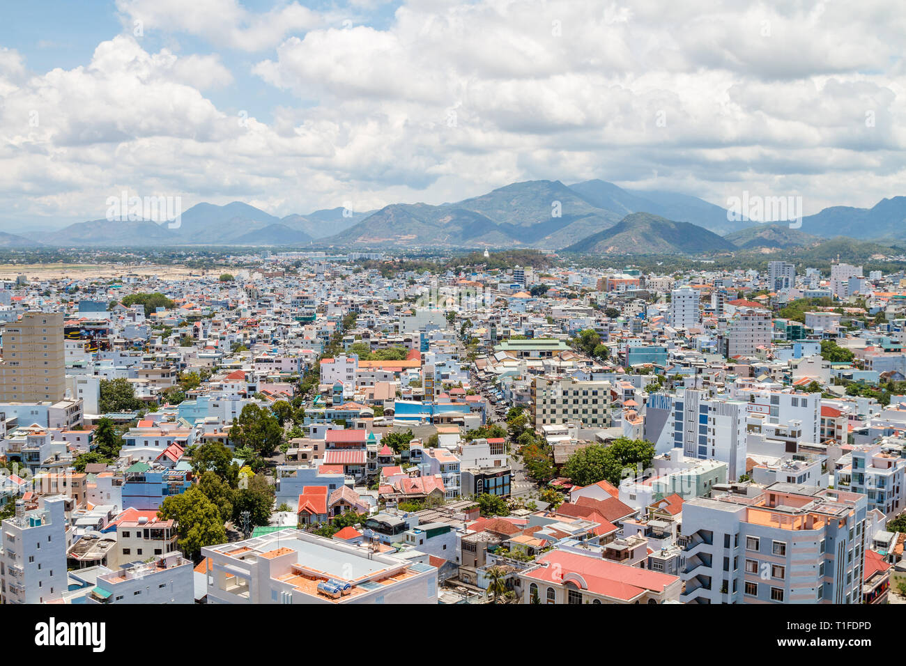 Stadtbild von Nha Trang, Küste, Stadt im Süden von Vietnam. Beliebtes Reiseziel. Stockfoto