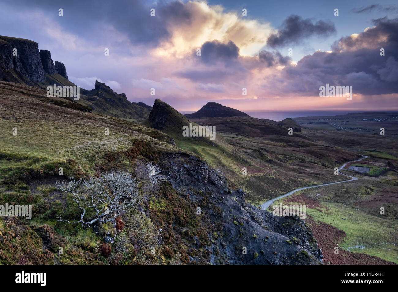 Die quiraing im Morgengrauen, trotternish Halbinsel, Isle of Skye, Innere Hebriden, Schottland, Großbritannien Stockfoto