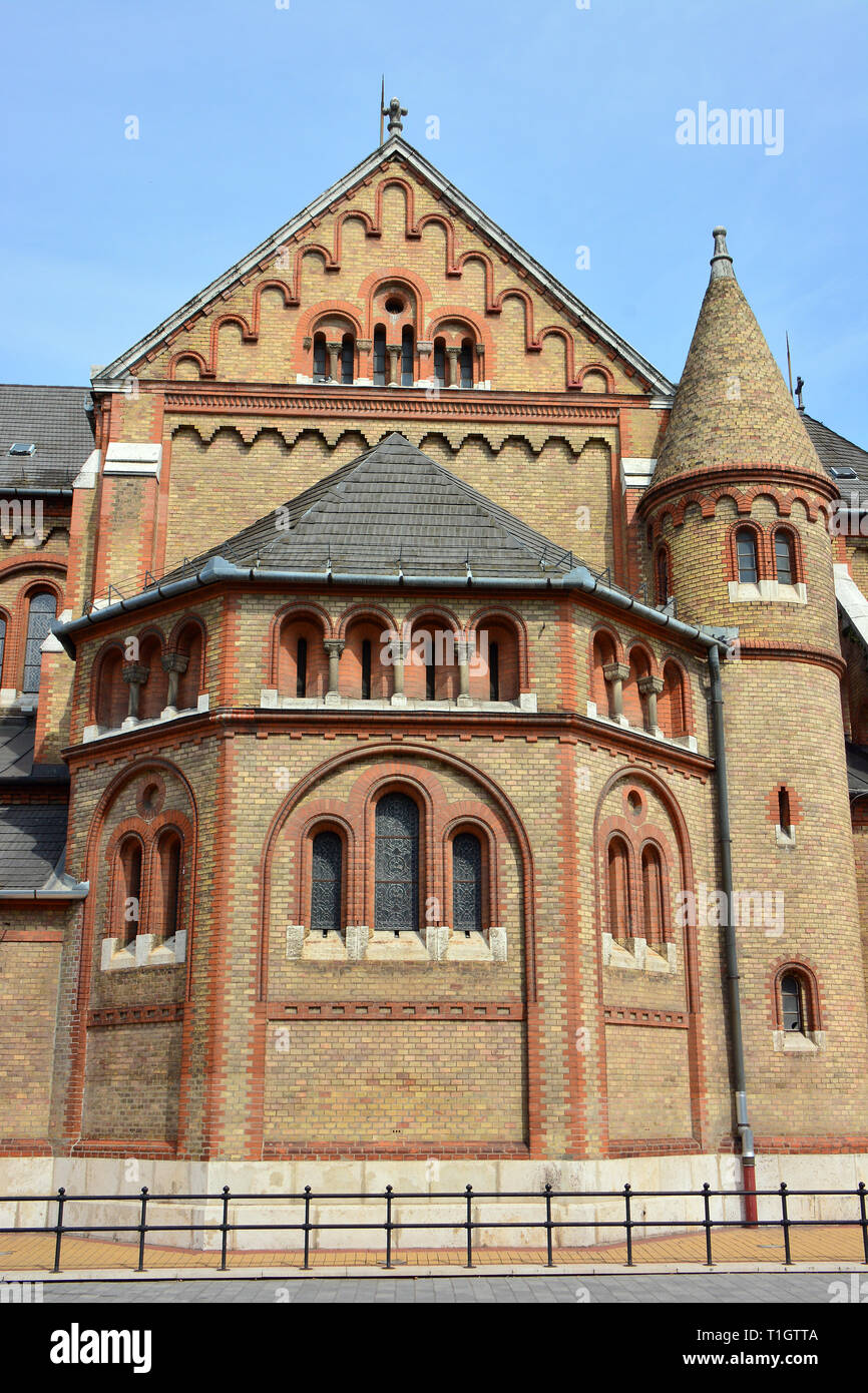 Römisch-katholische Kirche in Szeged, Ungarn. Magyarok Nagyasszonya romai katolikus templom Nyiregyhaza, Magyarorszag. Stockfoto