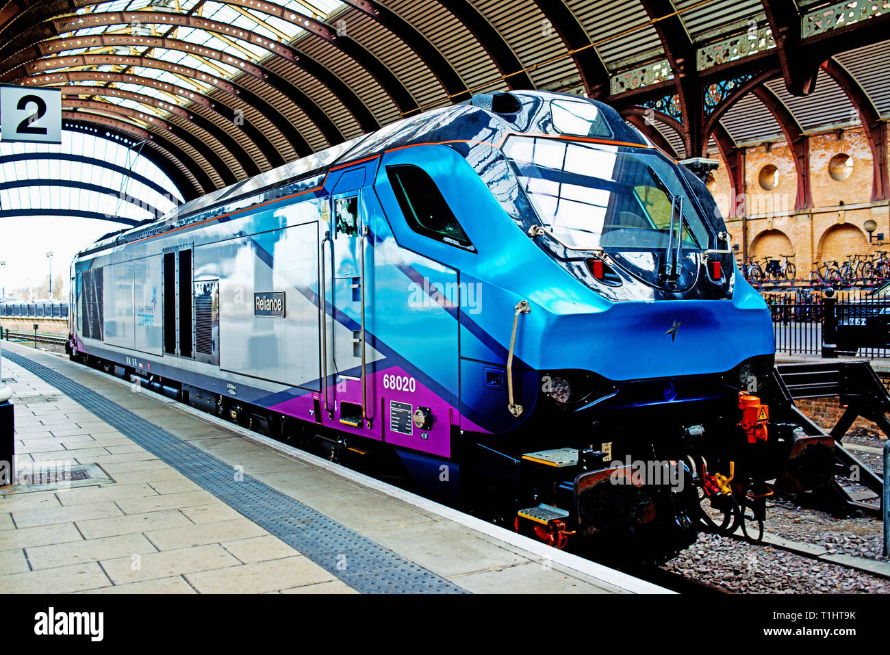 Klasse 68020 Vertrauen bei der Bahnhof York, York, England Stockfoto
